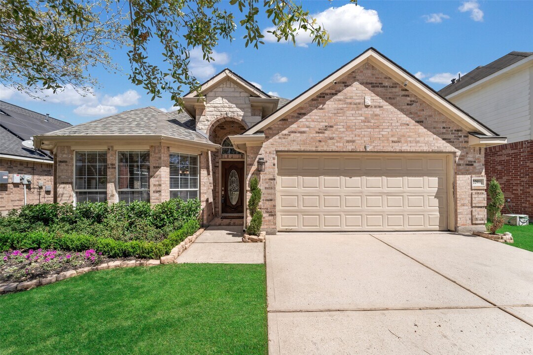 22914 Cove Timbers Ct in Tomball, TX - Building Photo