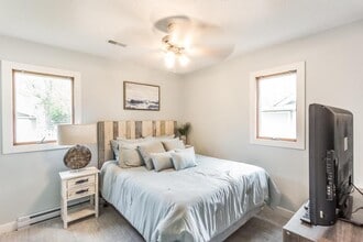 11037 E Village Cir in Spirit Lake, IA - Building Photo - Building Photo