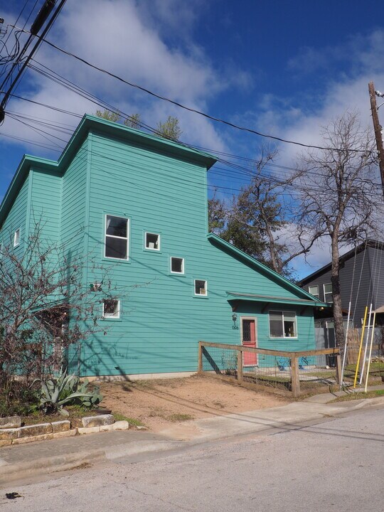 1306 Alamo St in Austin, TX - Building Photo