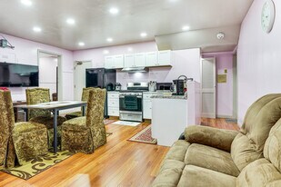 17777 Camelot Ln in Castro Valley, CA - Building Photo