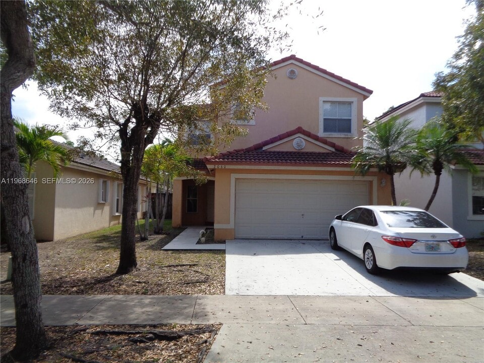 2060 SE 14th St in Homestead, FL - Building Photo