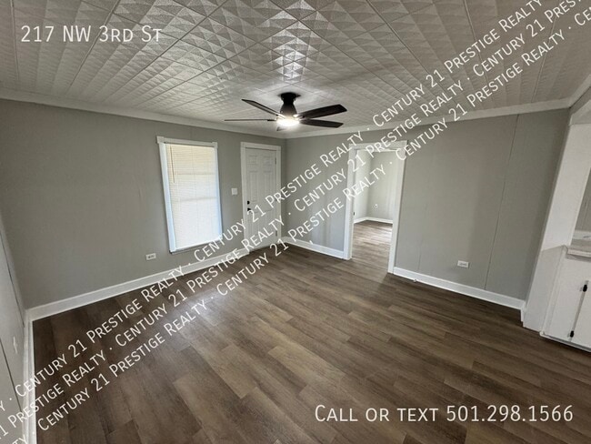 217 NW 3rd St in England, AR - Building Photo - Building Photo