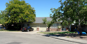 1542 Hilliard Ct Apartments