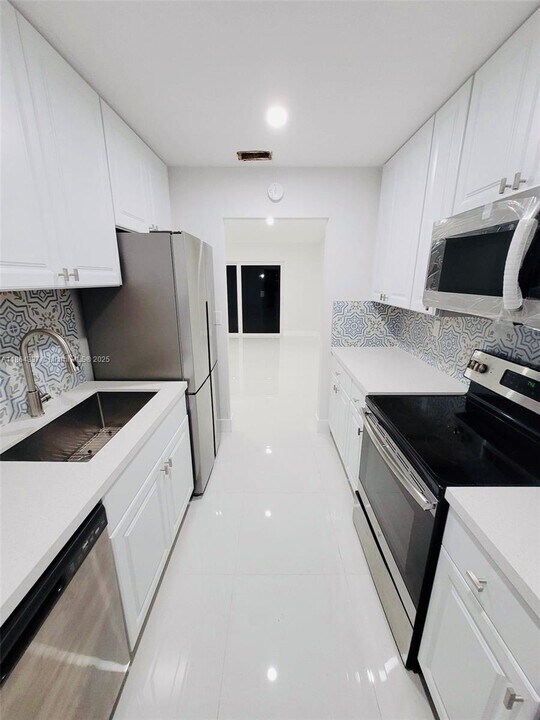 5510 SW 139th Pl in Miami, FL - Building Photo