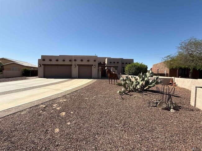 property at 12665 E Daybreak Pl