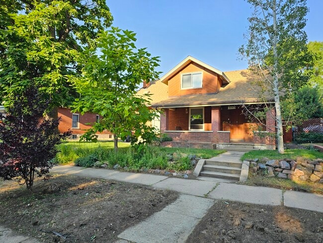 property at 3847 Bryant St
