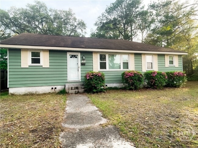 property at 1935 Cokesbury Dr