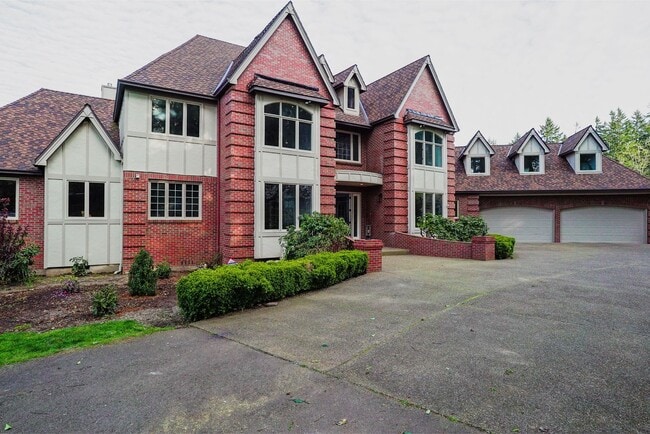 24790 SW Big Fir Rd in West Linn, OR - Building Photo - Building Photo