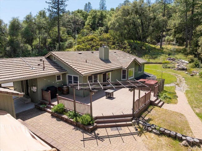 property at 4065 Yosemite Pl