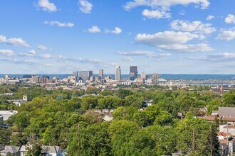 AMP Luxury Apartments in Louisville, KY - Foto de edificio - Building Photo