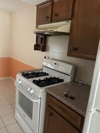 11050 Thackery Ln photo'