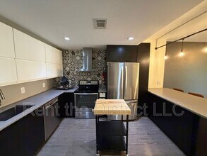 1010 Massachusetts Ave NW in Washington, DC - Building Photo - Building Photo