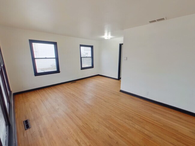 1842 N Chautauqua St in Wichita, KS - Building Photo - Building Photo