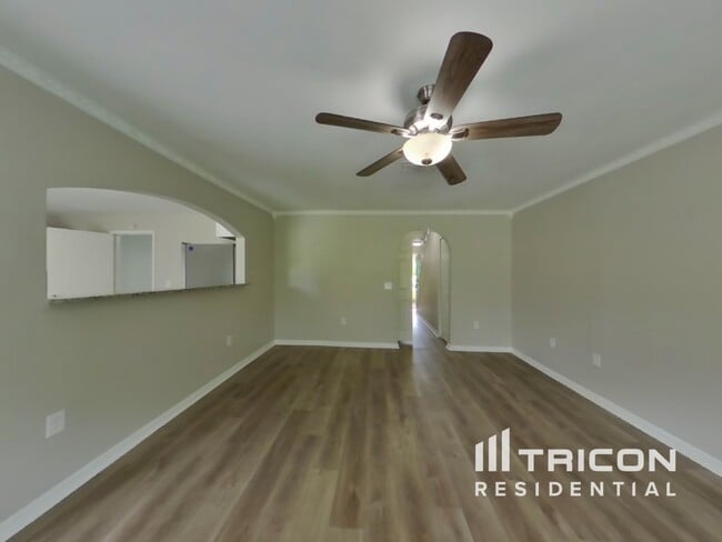 2665 Whispering Trails Dr in Winter Haven, FL - Building Photo - Building Photo