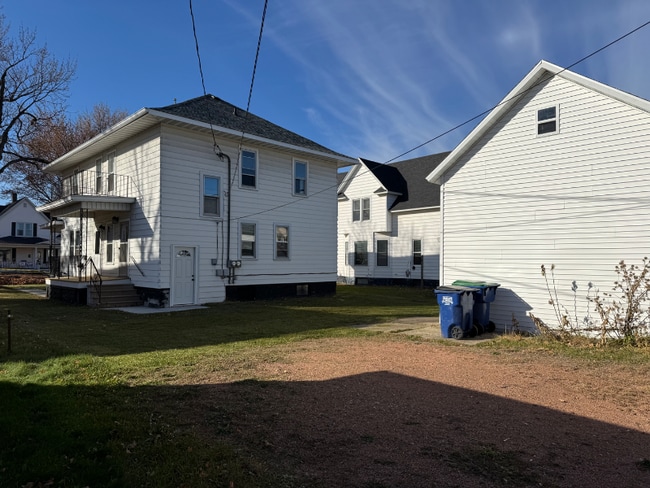 623 S 5th Ave, Unit Lower in Wausau, WI - Building Photo - Building Photo