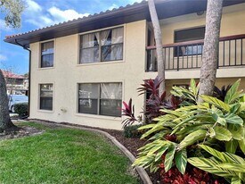 2101 Hammock Pine Blvd in Clearwater, FL - Building Photo