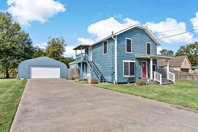 309 2nd St in Port Neches, TX - Building Photo - Building Photo