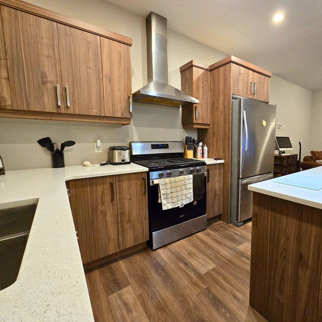 360 Quarter Town Line in Tillsonburg, ON - Building Photo - Building Photo