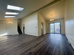 38 S Yank Way in Lakewood, CO - Building Photo - Building Photo