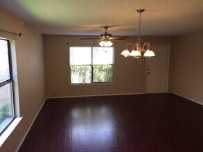 9923 Misty Plain Dr in San Antonio, TX - Building Photo - Building Photo