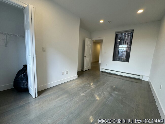 44 Joy St in Boston, MA - Building Photo - Building Photo
