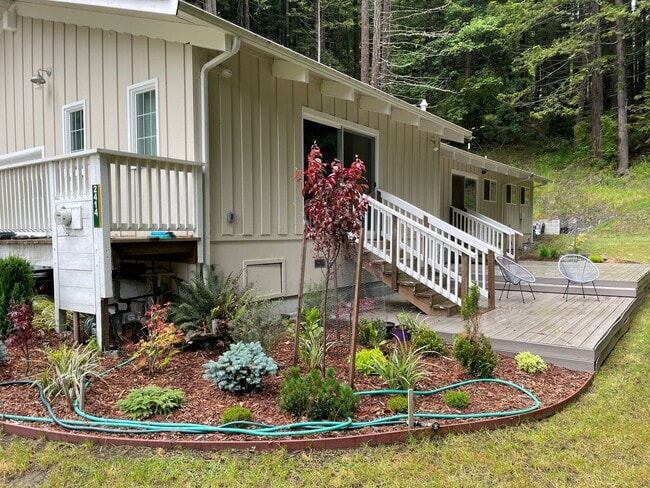 property at 2414 Plunkett Rd