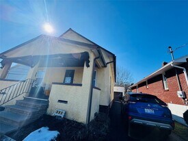 503 Irving Ave in Endicott, NY - Building Photo