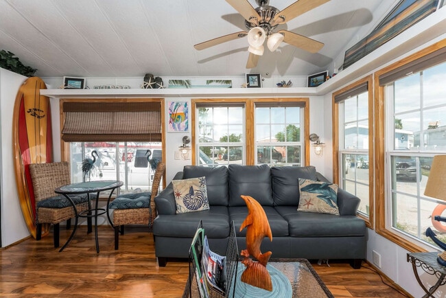 793 E Oyster Dr in Port Isabel, TX - Building Photo - Building Photo