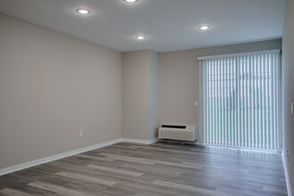 Southwinds at Gloucester in Blackwood, NJ - Building Photo - Interior Photo