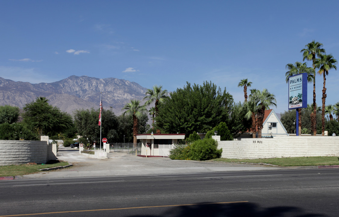 35901 Cathedral Canyon Dr in Cathedral City, CA - Building Photo