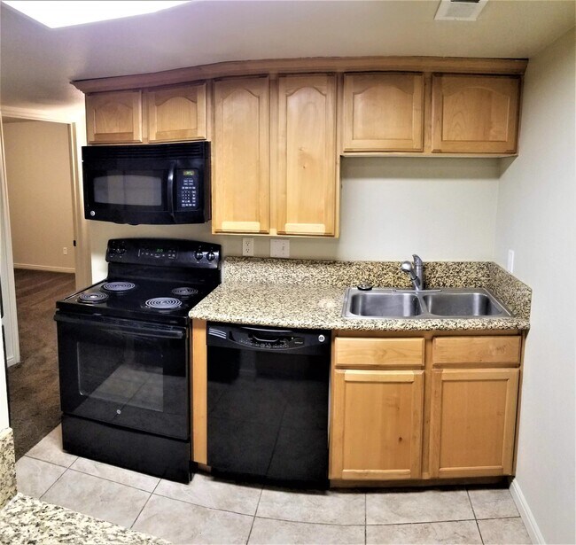 5730 S 900 E-Unit -1 in Murray, UT - Building Photo - Building Photo