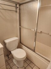 385 Beach St, Unit 383-4 in Revere, MA - Building Photo - Building Photo