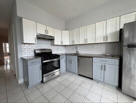 730 Garfield Ave, Unit 1 in Jersey City, NJ - Building Photo