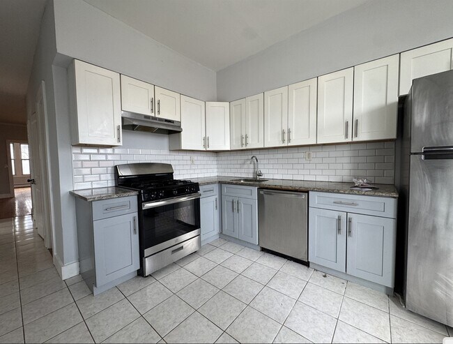730 Garfield Ave, Unit 1