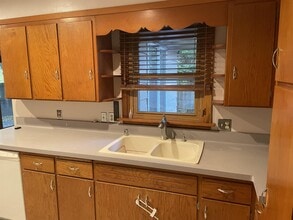 1740 Park St in Middleton, WI - Building Photo - Building Photo