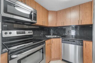 2100 Brickell Ave, Unit 305 in Miami, FL - Building Photo