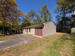 25 Wildwood Ave in Weaverville, NC - Building Photo - Building Photo