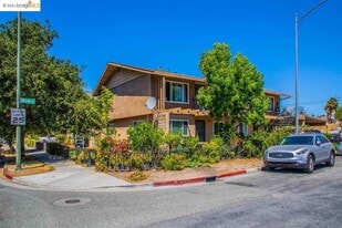 781 Farm Dr, Unit 3 in San Jose, CA - Building Photo