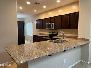 2656 E Gillcrest Rd in Gilbert, AZ - Building Photo - Building Photo