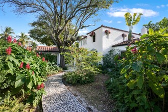 3026 Flamingo Dr in Miami Beach, FL - Building Photo - Building Photo