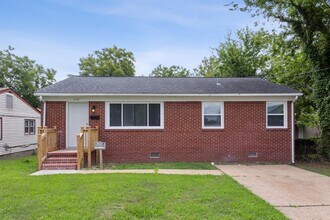 1110 21st St in Newport News, VA - Building Photo - Building Photo