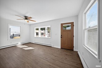 23 Euclid Ave in Keansburg, NJ - Building Photo - Building Photo