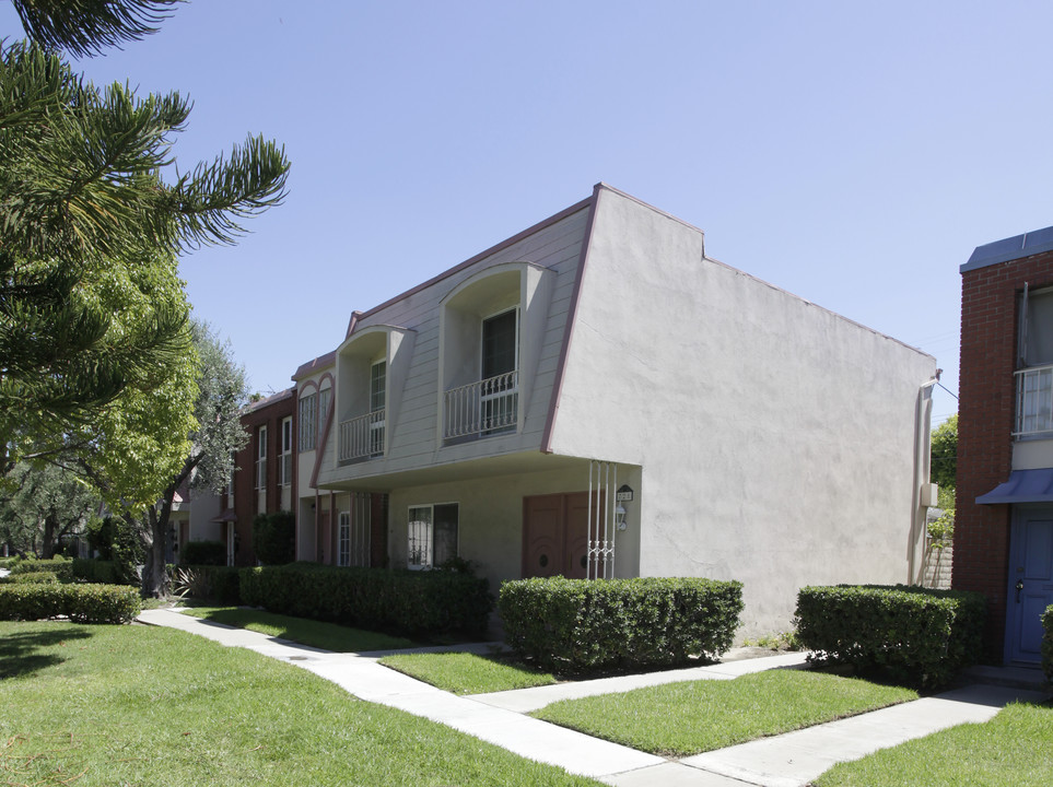 728-736 N Fairhaven St in Anaheim, CA - Building Photo