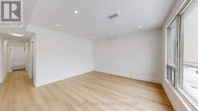 1252 Davenport Rd in Toronto, ON - Building Photo - Building Photo