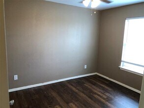 1715 Manor Garden Mnr in Greenville, TX - Building Photo - Building Photo