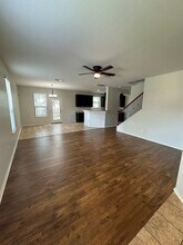 914 Spello Cir in San Antonio, TX - Foto de edificio - Building Photo