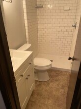 4456 Johnny Cake Ridge Rd in Eagan, MN - Foto de edificio - Building Photo