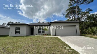850 Peyton Ave in Palm Bay, FL - Building Photo