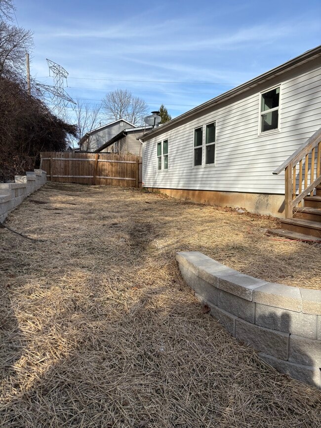 1745 Spruce Dr in High Ridge, MO - Building Photo - Building Photo