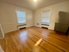 51 Bacon St in Waltham, MA - Building Photo - Building Photo